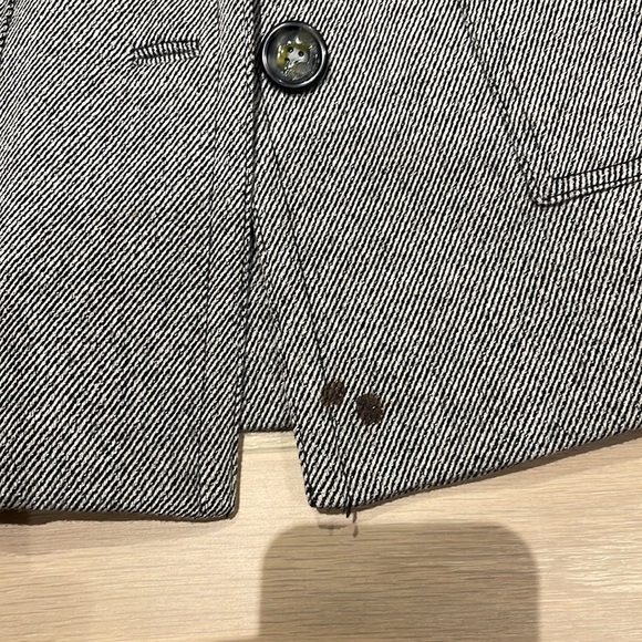 Wool Trench coat with removal fur collar - Picture 6 of 14